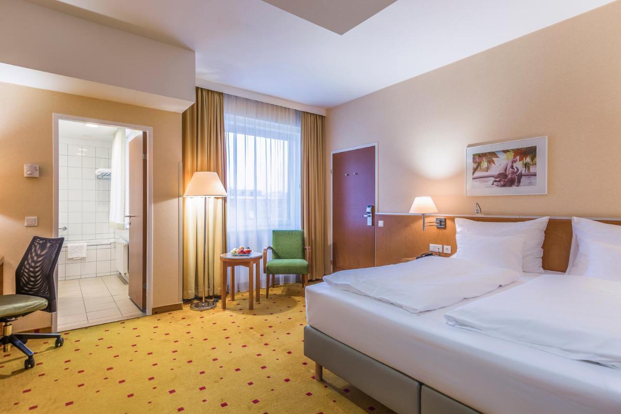Hotel Ibercity Schoenbrunn 4*