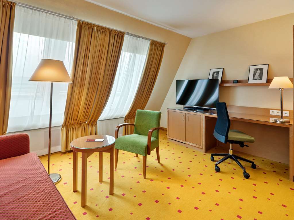 Hotel Ibercity Schoenbrunn 4*