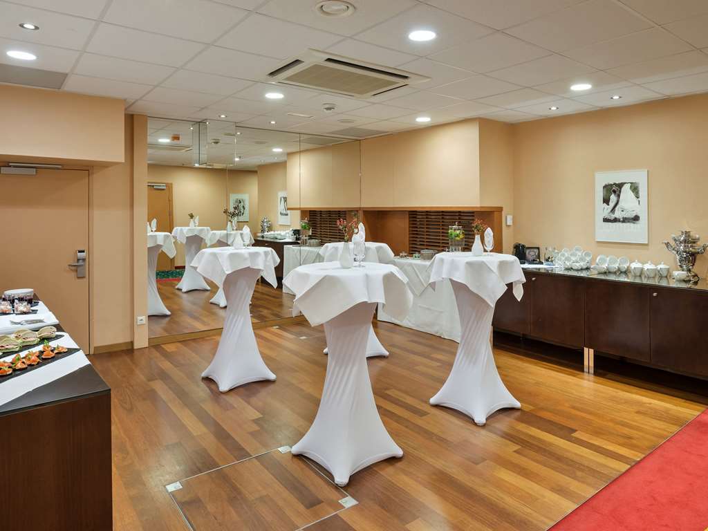 Hotel Ibercity Schoenbrunn 4*