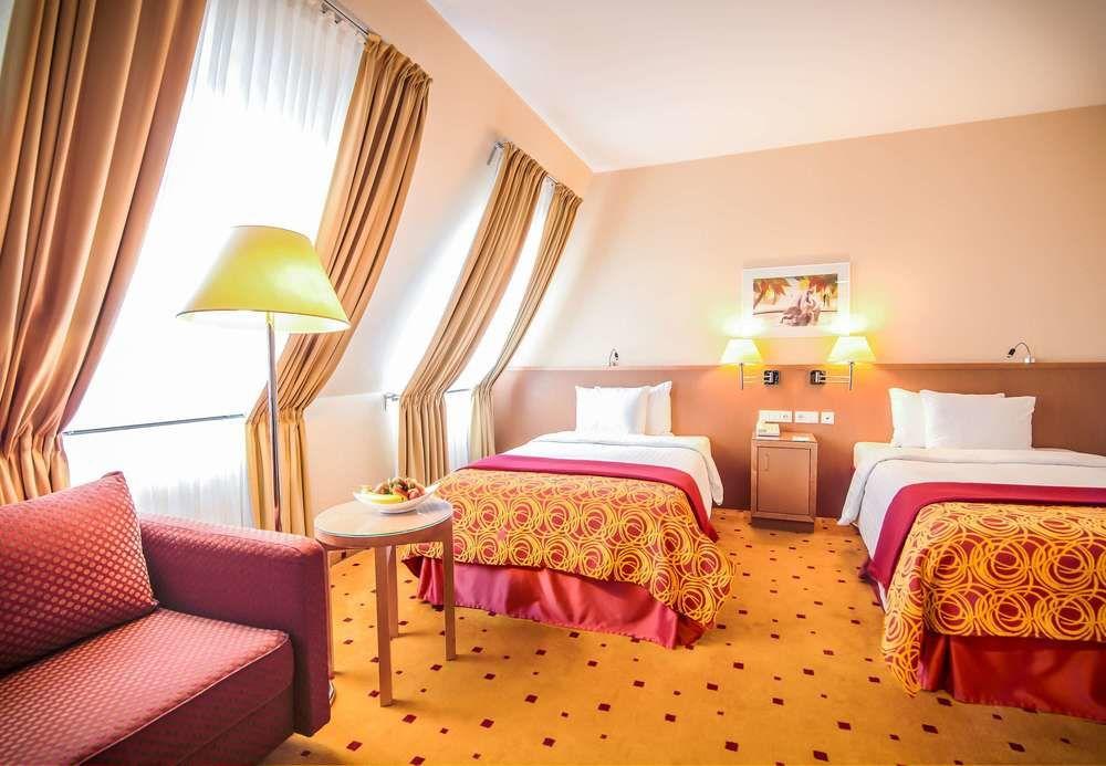 Hotel Courtyard By Marriott Schoenbrunn Viena