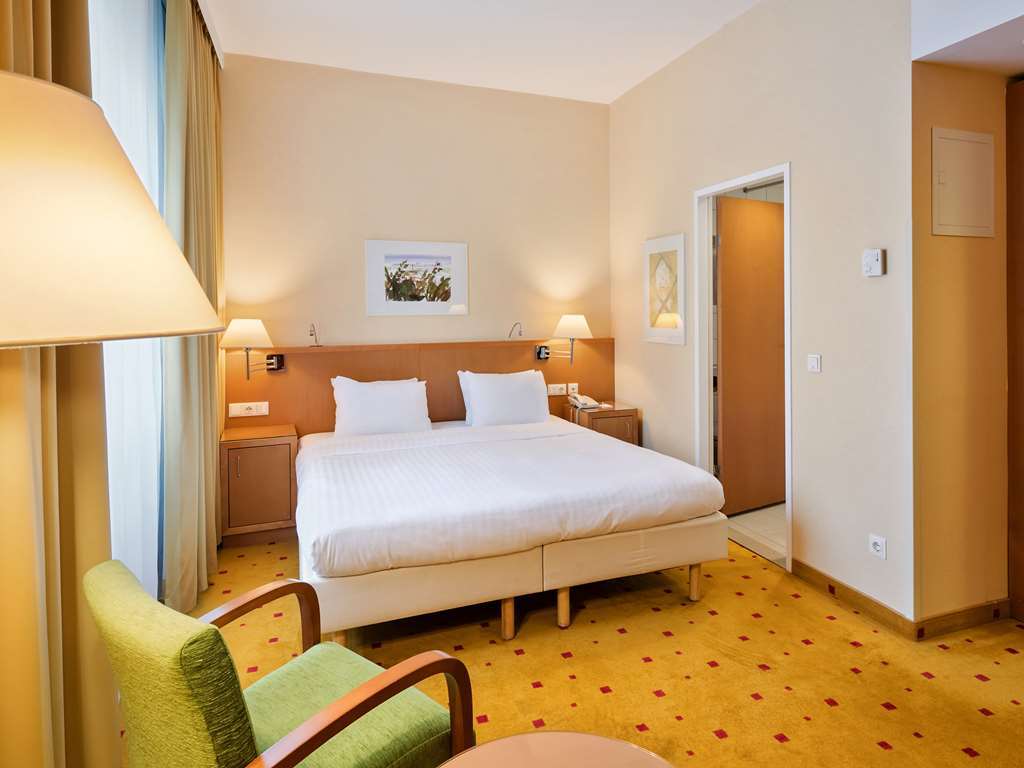Courtyard By Marriott Schoenbrunn Hotel Viena